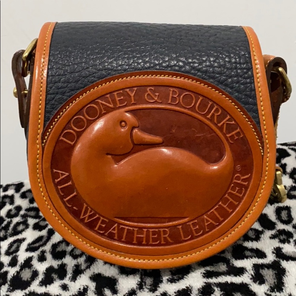 🌹S❤️O❤️L❤️D🌹Vintage Dooney & Bourke Bag